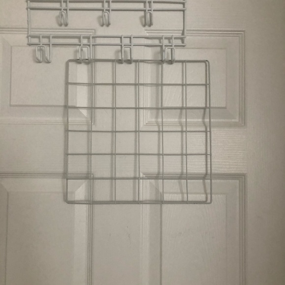 wall decor hanger - Picture 2 of 3